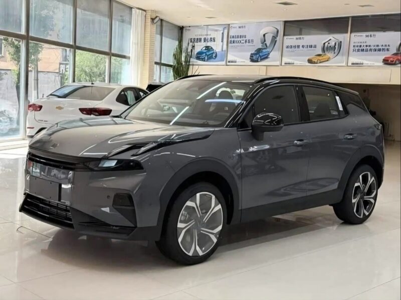 LYNK&CO 06 Комплектация ULTRA