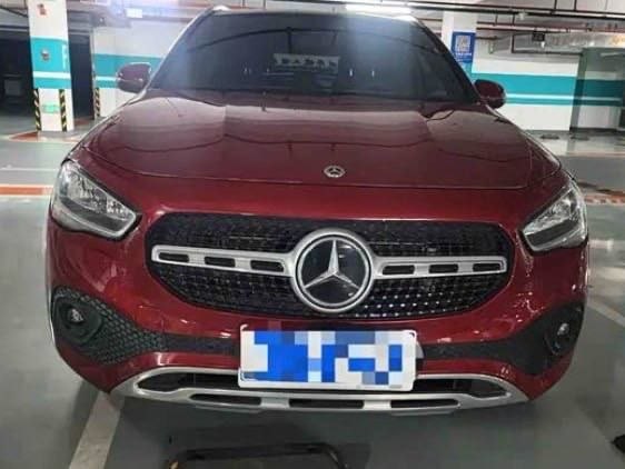 Mercedes-Benz GLA 180