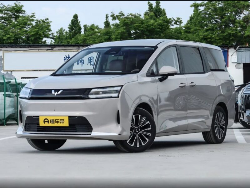 Wuling Starlight 7 мест